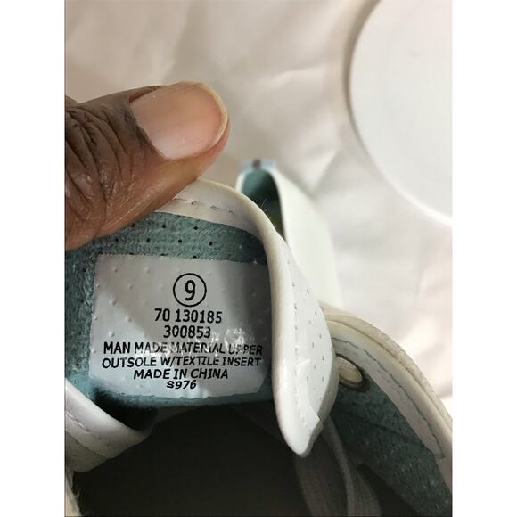 Tommy Bahama Women Comfort Footwear Perforated Lace Up Sneakers Various Sz. NWT - Picture 11 of 12